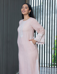 AAHELI CHARITA PEACH EMBROIDERED KURTA & PANTS SET