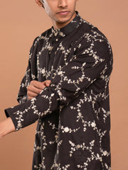 AAHELI RIHAN BLACK EMBROIDERED KURTA-PANT SET